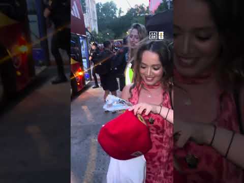 🧑🏻‍🎨⚽️ ¡TOMA TXAPELA DE UNAI SIMÓN PARA ELENA G DURÁN!