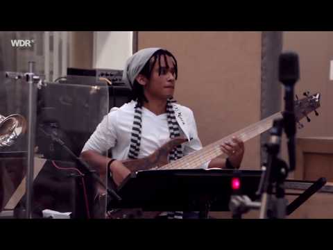 Michael Pipoquinha - WDR Big Band, Chris Mehler and Jacob Collier - "Cearensinho