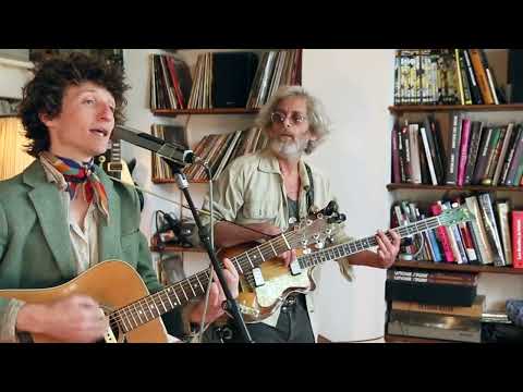 Oracle Sisters - The Dandelion (Live at Garden Studios for KCRW)