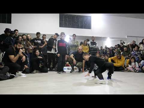 Excellence Breaking Battle 2019 - Top 16 Kids Battle - Bboy Baltas vs Bboy Luquitas