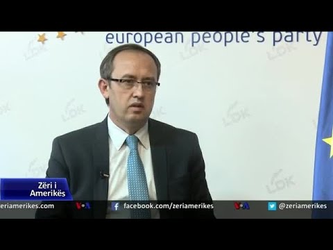 Kosovë, qëllohet me vezë Zv/kryeministri Avdullah Hoti