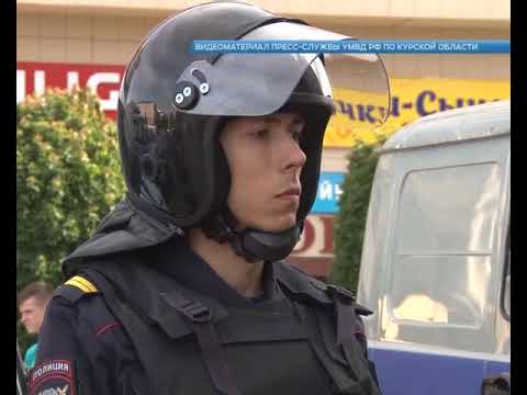 В Курске на Театральной площади устроили выставка современного оружия и спецтехники