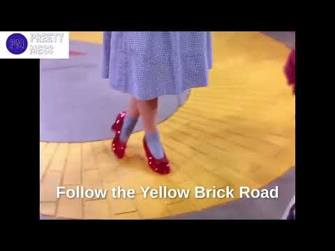The wizard of oz (Follow the Yellow Brick Road with lyrics/subtitle) Part 1