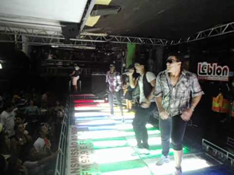 FUMÊSAMBA - LEBLON SHOW 16.06.12 - ME AMA , MUSICA A BANDA