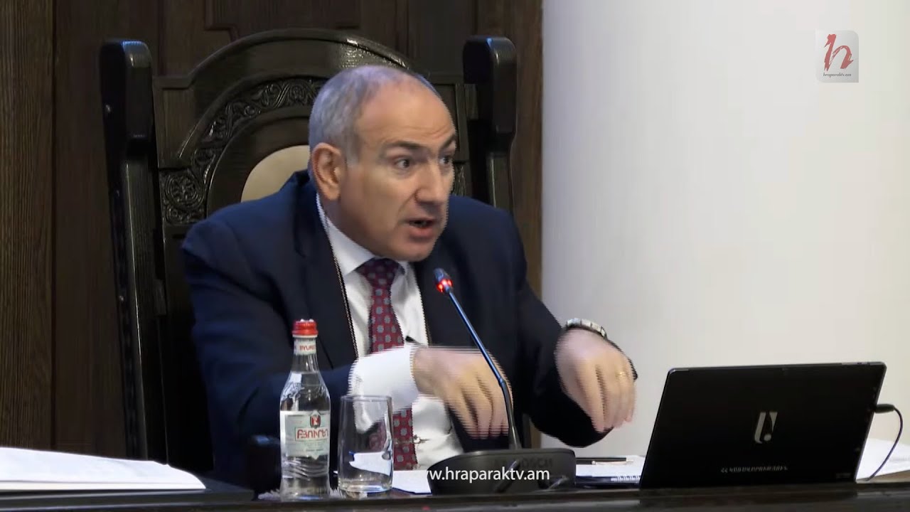 Վերջը մատոռը խփելու ա, շարժիչը 1000-ի տակ աշխատում ա, առաջ չի գնում, աղքատությունը մարդու գլխում ա