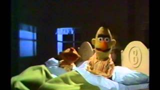 Sesame Street - Ernie and Bert - Noisy Bedroom