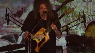 King Gizzard &amp; the Lizard Wizard - Rattlesnake (live in Philadelphia) [CC: lyrics/subtítulos]