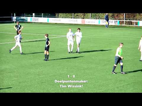 Highlights: RKZVC JO17-1 - FC Dinxperlo JO17-2