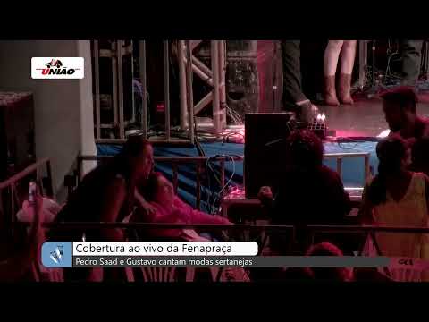 Pedro Saad e Gustavo fazem carinho em deficientes presentes no show; veja ao vivo