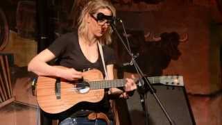 Stephanie Manns - "Juliet"