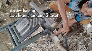 Download lagu Proses pembuatan kursi santai dari bambu mp3