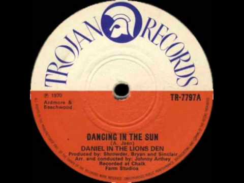 Dancing In The Sun - Daniel In The Lions Den (Trojan Records)