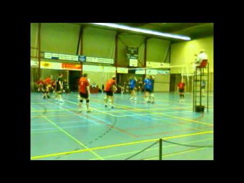 Peize H1 - De Meeuwen H1 4-0 12-03-2011.mpg