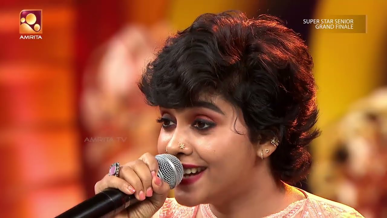 ശിഖയുടെ പാട്ടിൽ അലിഞ്ഞ് വേദി… സ്വരമാധുര്യം കൊണ്ട് ?