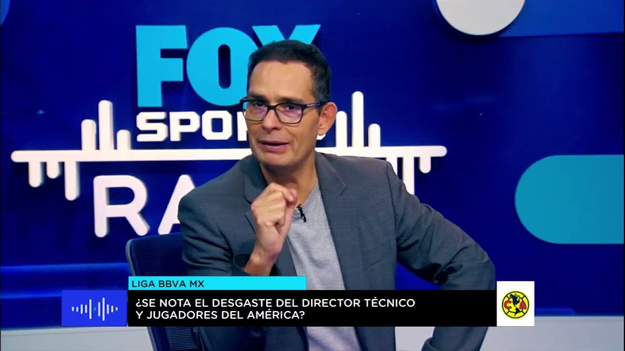 "A MEMOTE MARTÍNEZ NO LE MARCARON UN PENAL, casi fue acoso sexual"; ven arbitraje parejo en Clásico