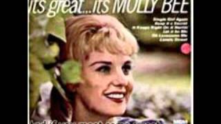 Molly Bee - Heartbreak USA (with lyrics)