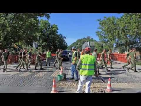 Marcha do Regimento de Artilharia nº4 em Leiria