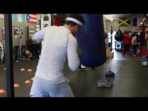 6 Rounds 6 Combinations on the Heavy Bag - Boxing Workout for Beginners