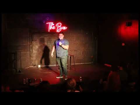 Enrique Chacon - Stand Up Comedy -10 Minute Set
