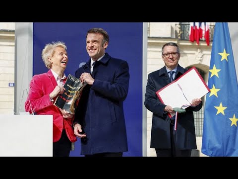 Frankreich: Recht auf Abtreibung in die Verfassung aufgenommen