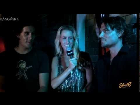 Alive TV records Taylor live from elsewhere bar_december 22nd 2011.mov