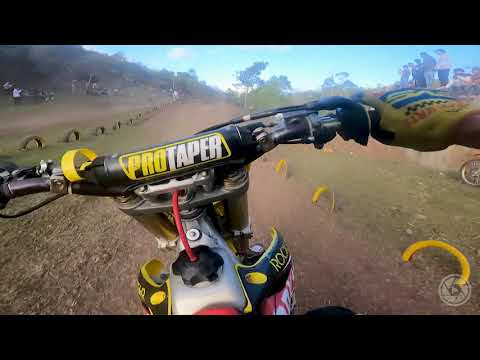 carrera de motos, categoría: LIBRE NOVATOS, VELOARENA