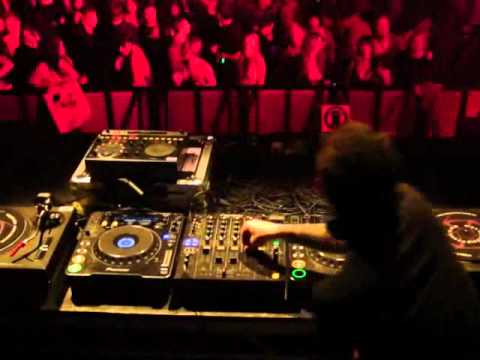 Scott Attrill 'LIVE' at the Atomik weekender 2010