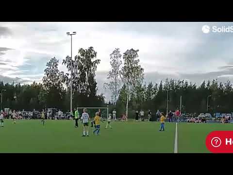 ”Erkin” pommi ylä-peltiin. ( Helsinki Cup- Gnistan- Lepa 11.7.2022)