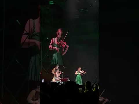 Kwiat jabłoni i Sanah - Drogi proste (Warszawa 07.06.2022)