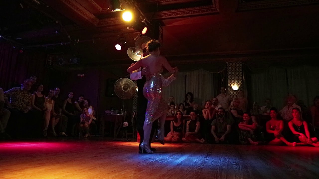 Stefanía Colina y Juan Martin Carrara - 5 "Puente Alsina"