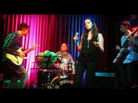 Icy Queen @ Parkside Lounge NYC