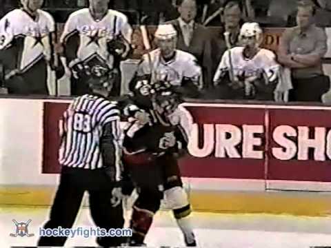 Darryl Sydor vs Chris Clark Oct 24, 2002