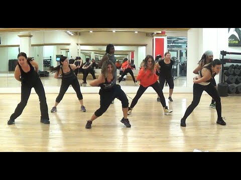 Azumbo, by Krys feat. DJ Lewis (MEGA MIX 49) - Carolina B (Collaboration with Michelle S)