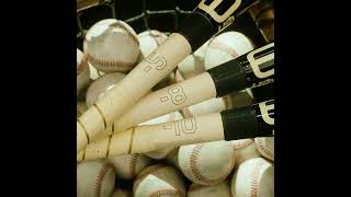 Video thumbnail: Warstic Bonesaber Hybrid Black Cobra Baseball Bats??