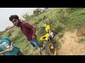 Dirt Bike Se Gir Gaya Stunt Kar Raha