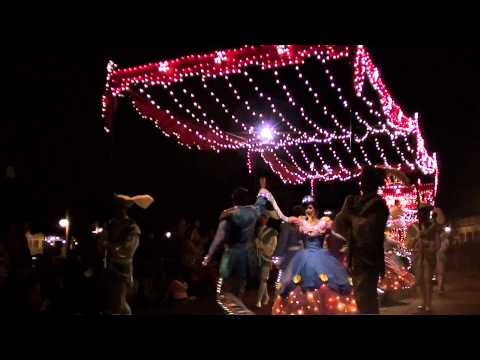 The Magic Kingdom's Main Street Electrical Parade 01-02-2012