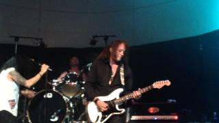 Red Dragon Cartel - Feeder in Madrid