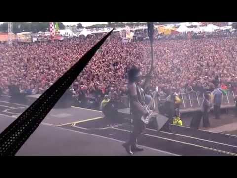 Mötley Crüe - Wild Side (Live Download Festival 2015