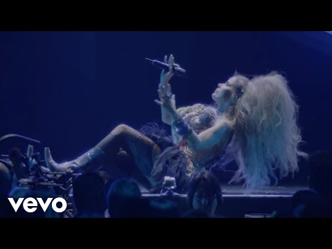 Videoclip de Tu Ángel De La Guarda (En Vivo Desde Arena Ciudad De México) — Gloria Trevi