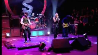 Skunk Anansie   We Don&#39;t Need Who You Think You Are Live)   YouTube