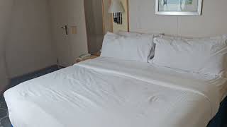 Navigator of the Seas Oceanview Stateroom 7206