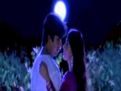 ايهاب توفيق اول ما عينيك تقرب