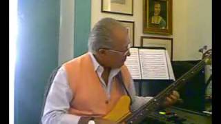 Video thumbnail for F minor, E flat minor, D minor (8 bars ea.).avi JAZZ AUGUSTO RUNGI by Augusto Rungi