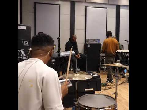 Ladipoe reacts London I'm here