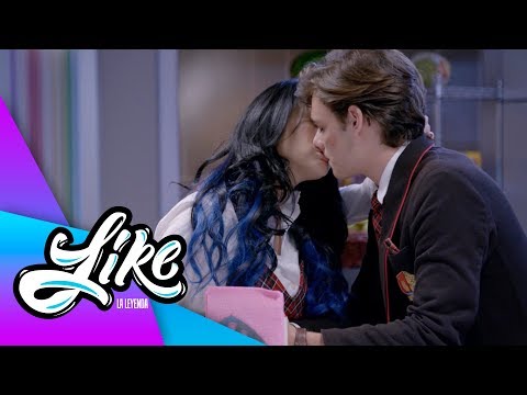 ¿Claudio se decide por Emilia? | Like la leyenda - Televisa