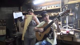 Dominus Luthier e Christian Silva, em festa no ateliê