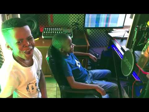 Youngest Amapiano Hit Maker DJ In The World With Retha Recording Their Song Gida