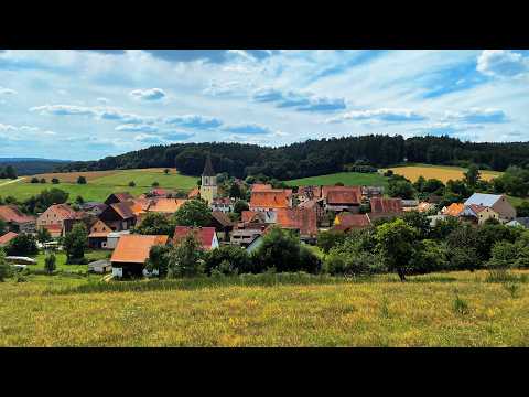 Dieses abgelegene deutsche Dorf wirkt wie von der Welt abgeschnitten | 4K Verstecktes Landleben🇩🇪
