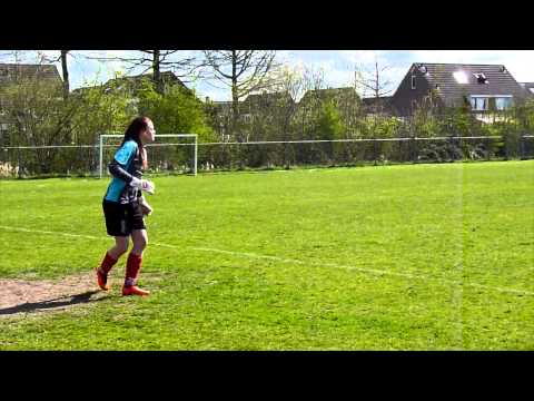 Thirza's eerste voetbalwedstrijd