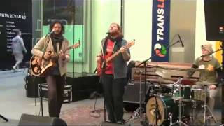 &#39;we need to change&#39; - Loren